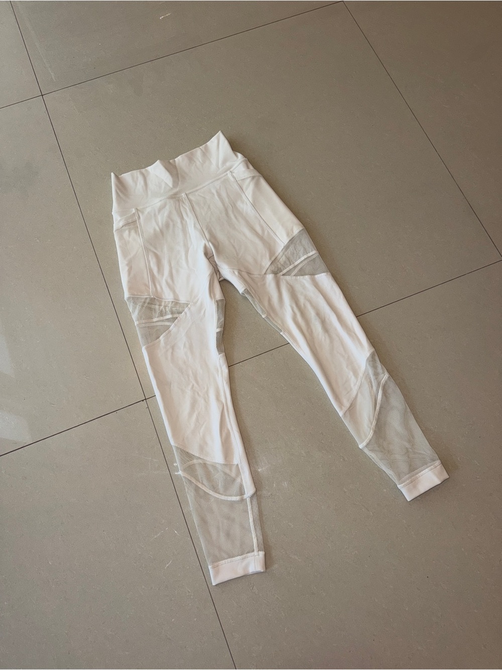 LULULEMON White Mesh High-Rise Active Leggings - Picture 3 of 7